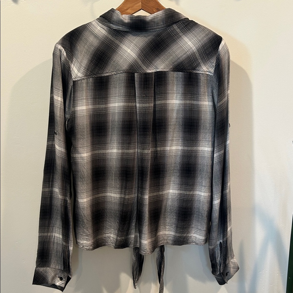 Cloth & Stone Plaid Black and Gray Women's Top - Picture 8 of 11